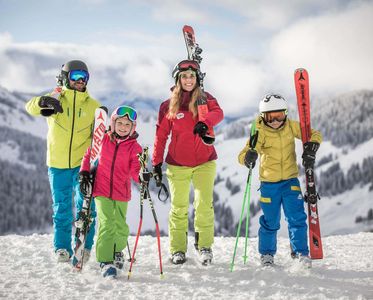 Skifahren Familie | Hotel Großarl | 4 Sterne Hotel Bergzeit